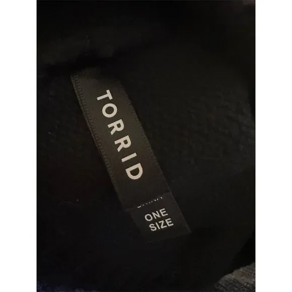 Torrid Women's Black Shine Pom Beanie Winter Hat One Size - Picture 5 of 6